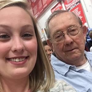 Meet your Posher, Jenna